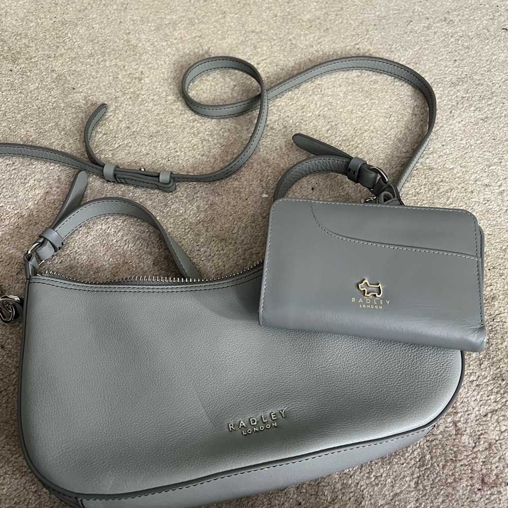 Radley London Elegant Gray Shoulder Bag and Wallet